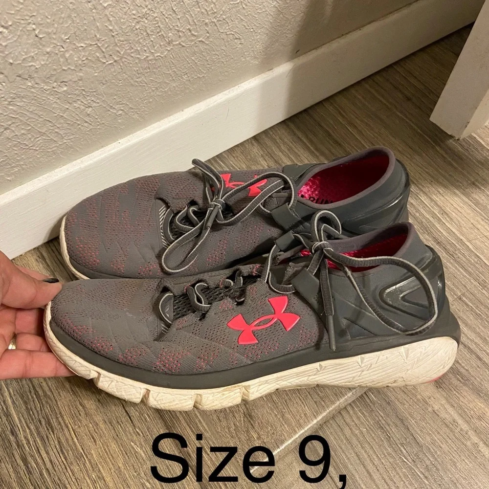 Ladies Under Armor shoes- Size 9 - Picture 1 of 5